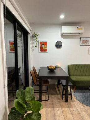 Cosy 2B apartment with private parking